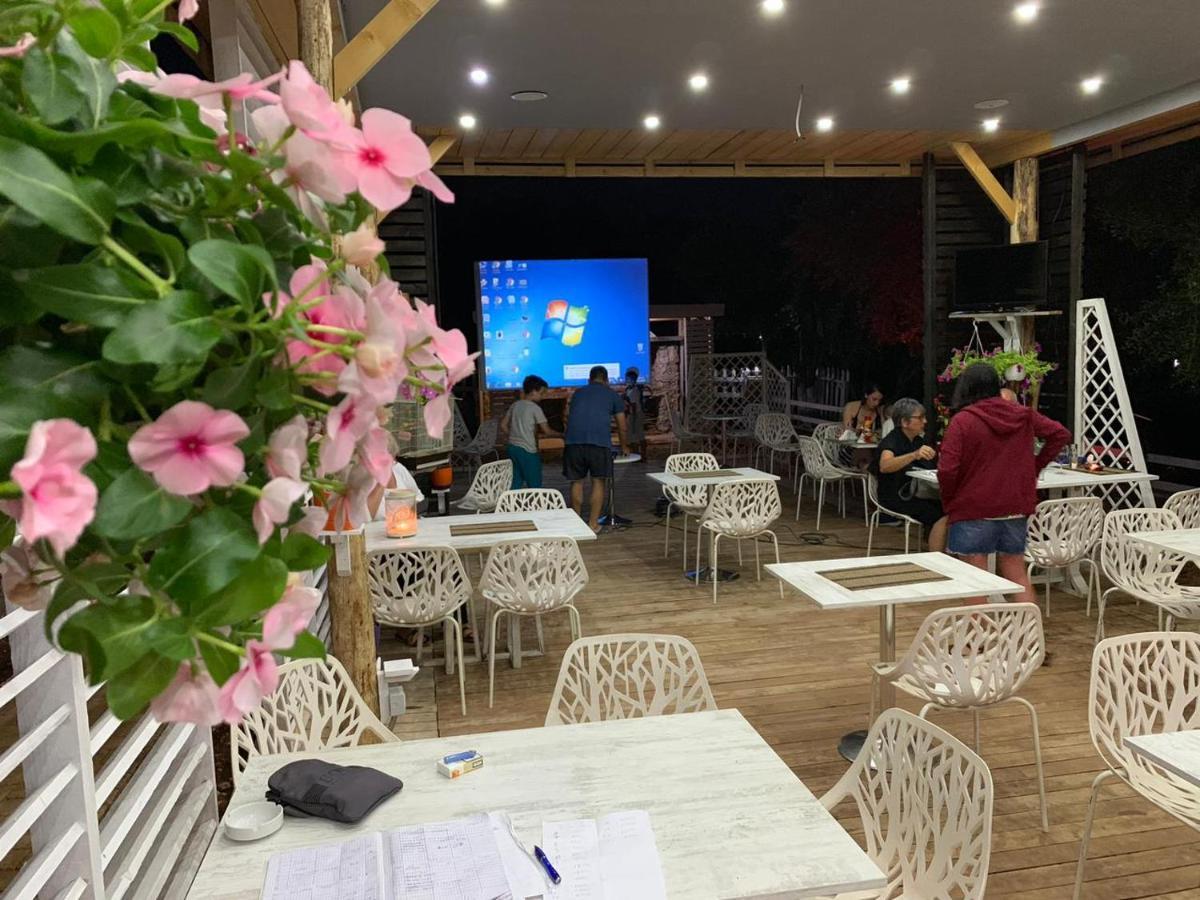 Albanian Garden Hotel Gjilek Bagian luar foto