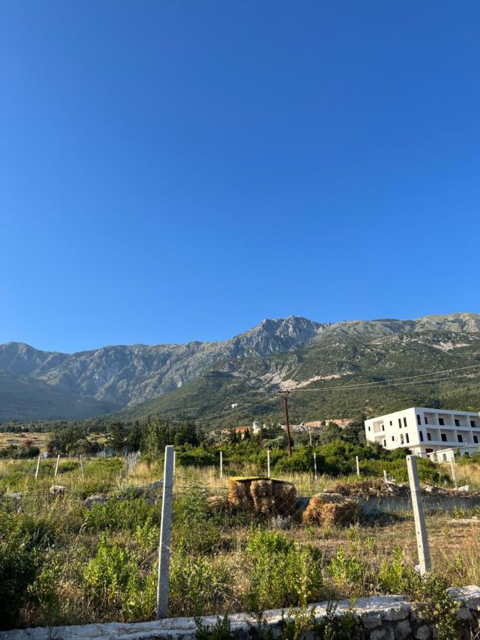 Albanian Garden Hotel Gjilek Bagian luar foto